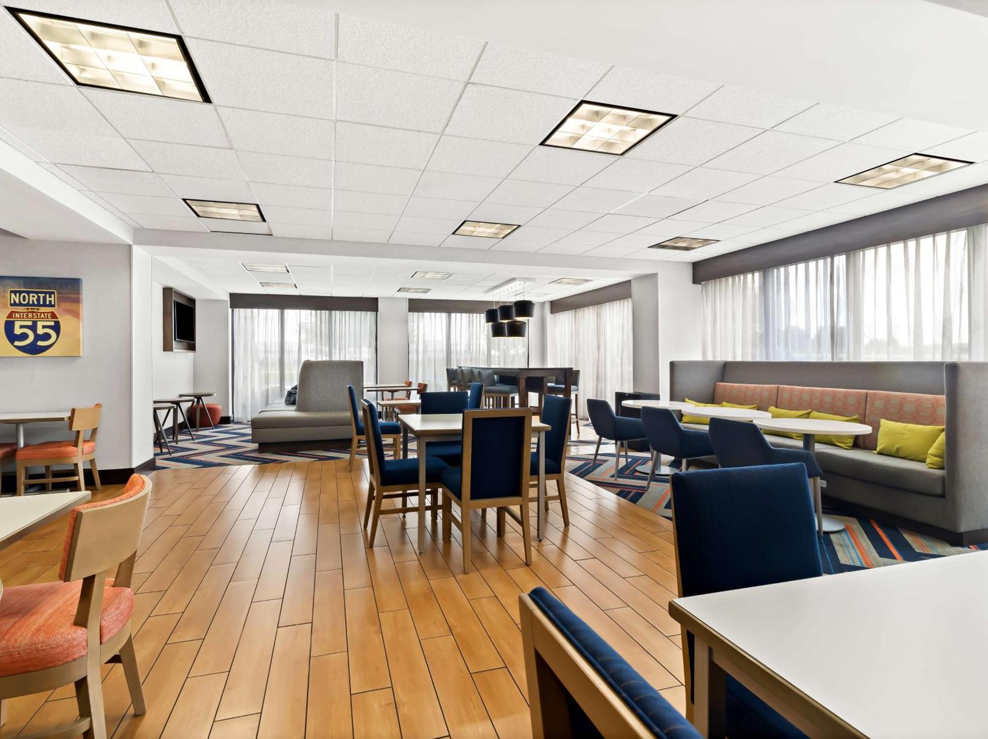 Hampton Inn Blytheville Exteriör bild